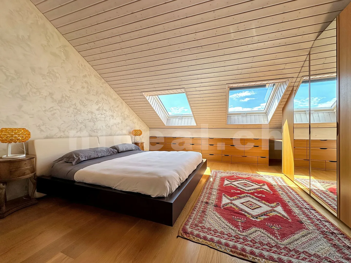 Completely renovated loft in Concise - Photo 6 of 15