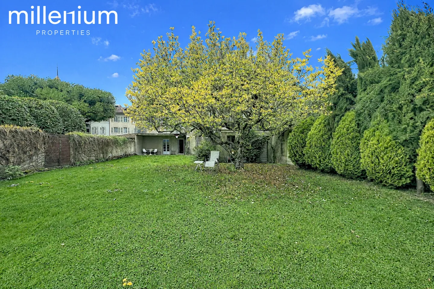 Villa con carattere direttamente sull'acqua a Coppet - Foto 18 di 19