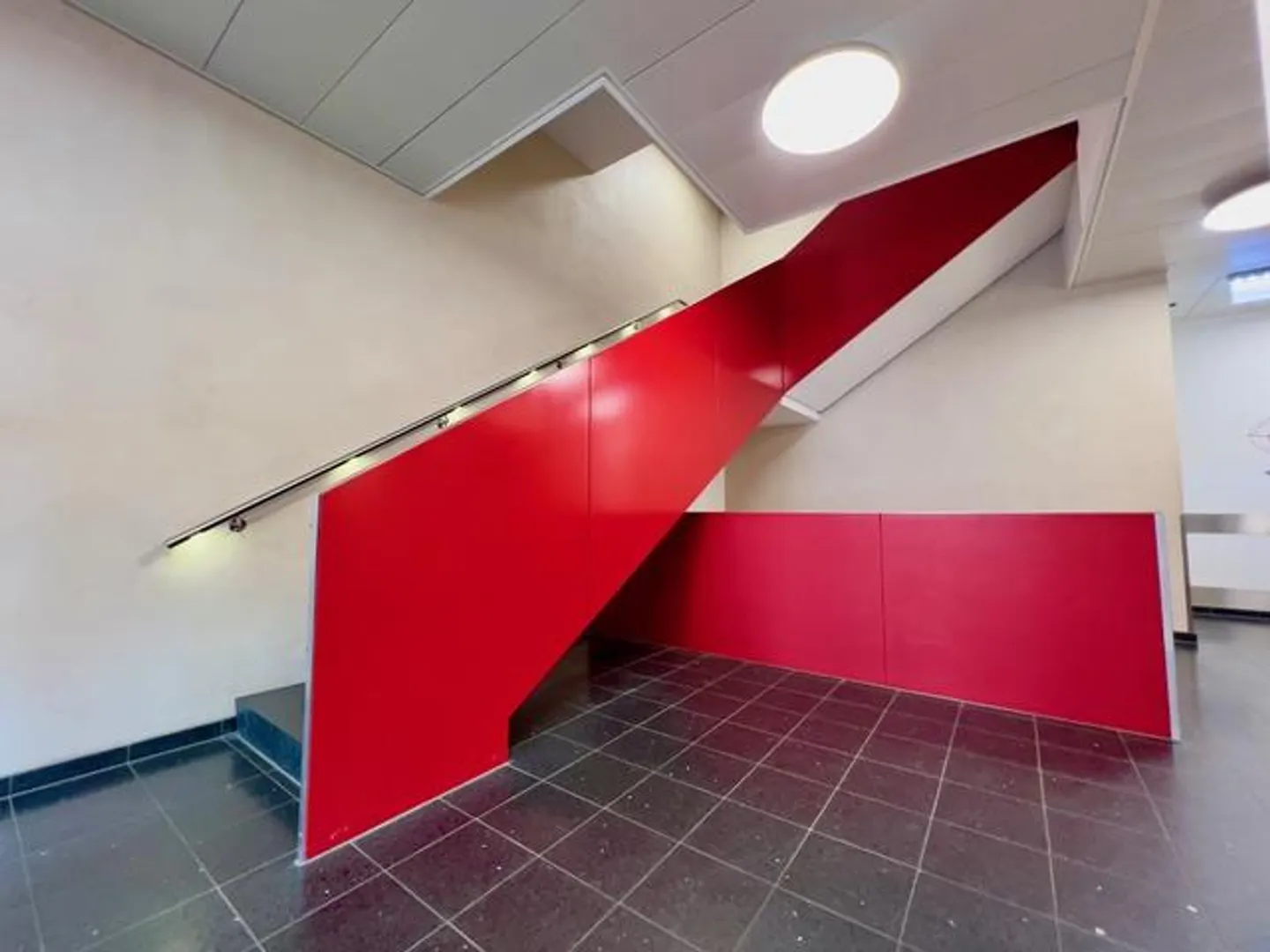 Salle multifonctionnelle au Lindenplatz - Photo 2 sur 8