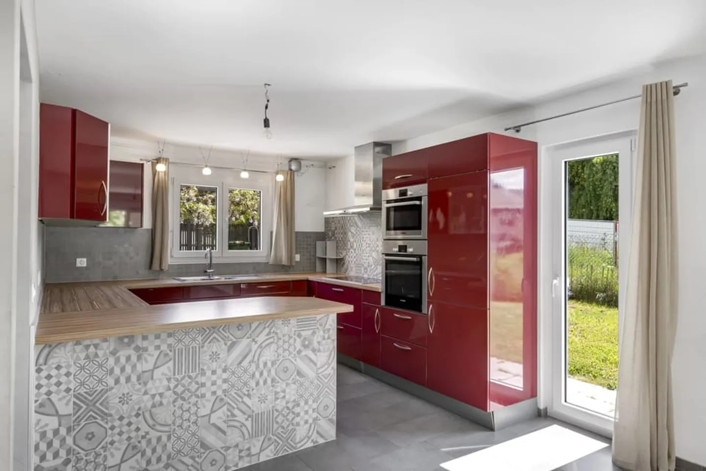 7.5-room villa at the end of a double cul-de-sac, set in an exceptionally peacef - Photo 4 sur 13