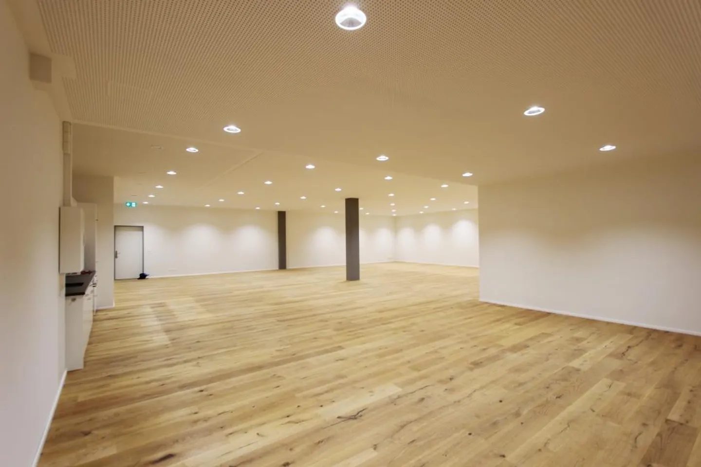 Salle multifonctionnelle au Lindenplatz - Photo 5 sur 8