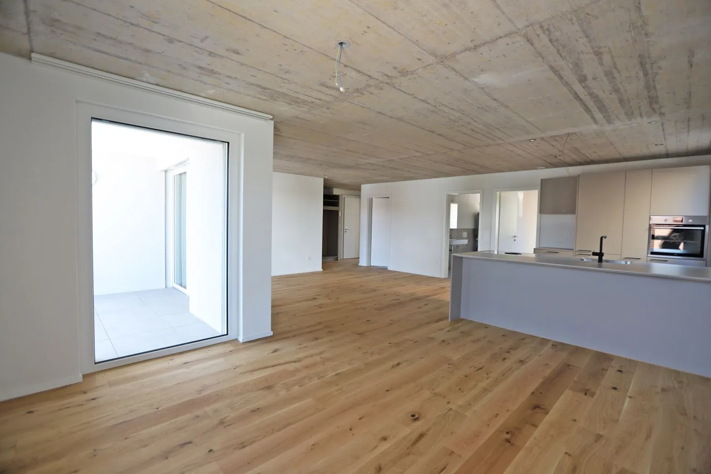 Moderne 4.5-Zimmerwohnung - Foto 2 von 11
