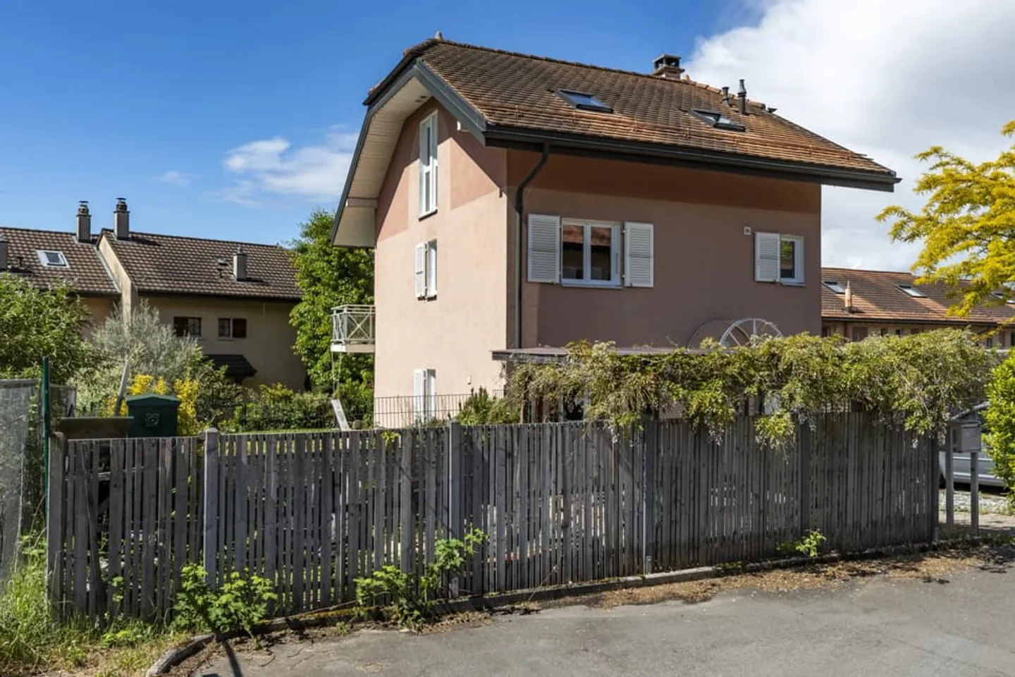 7.5-room villa at the end of a double cul-de-sac, set in an exceptionally peacef - Photo 12 sur 13