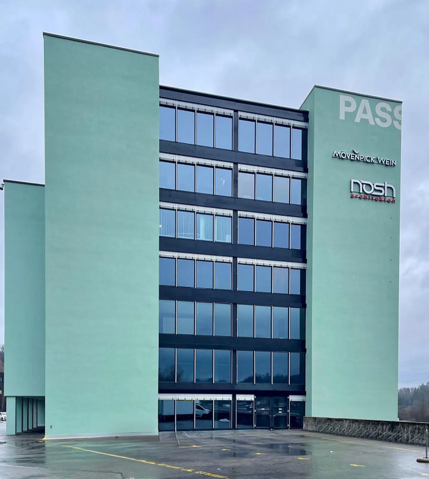 Restaurantfläche zu Vermieten - Foto 1 von 4