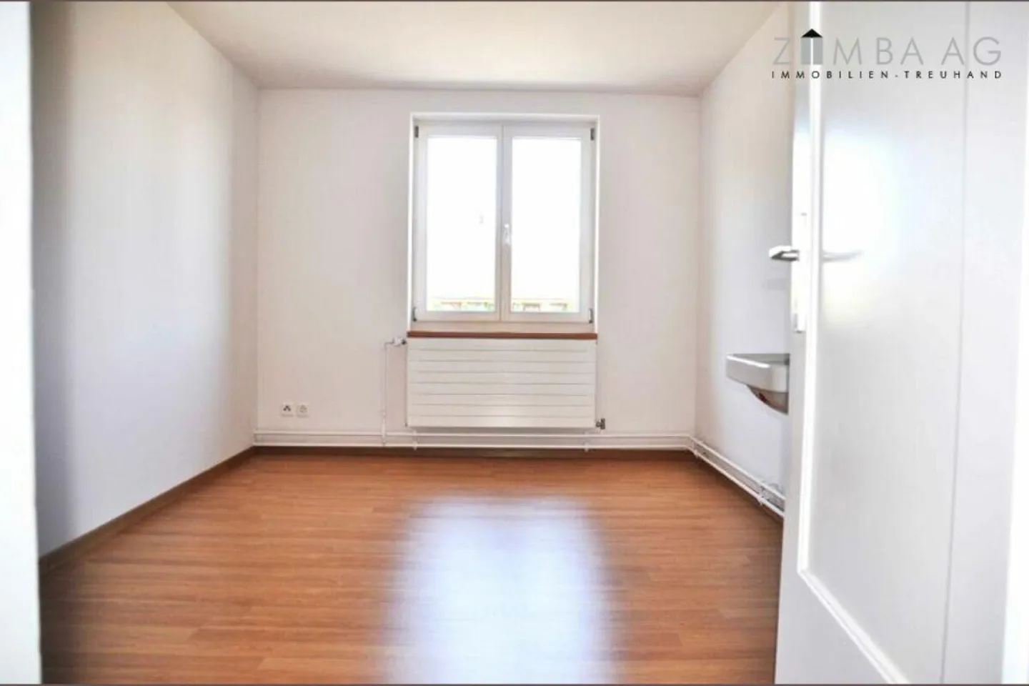 SPACIOUS, beautiful location, lots of sun, with garden and west terrace - Photo 5 of 17