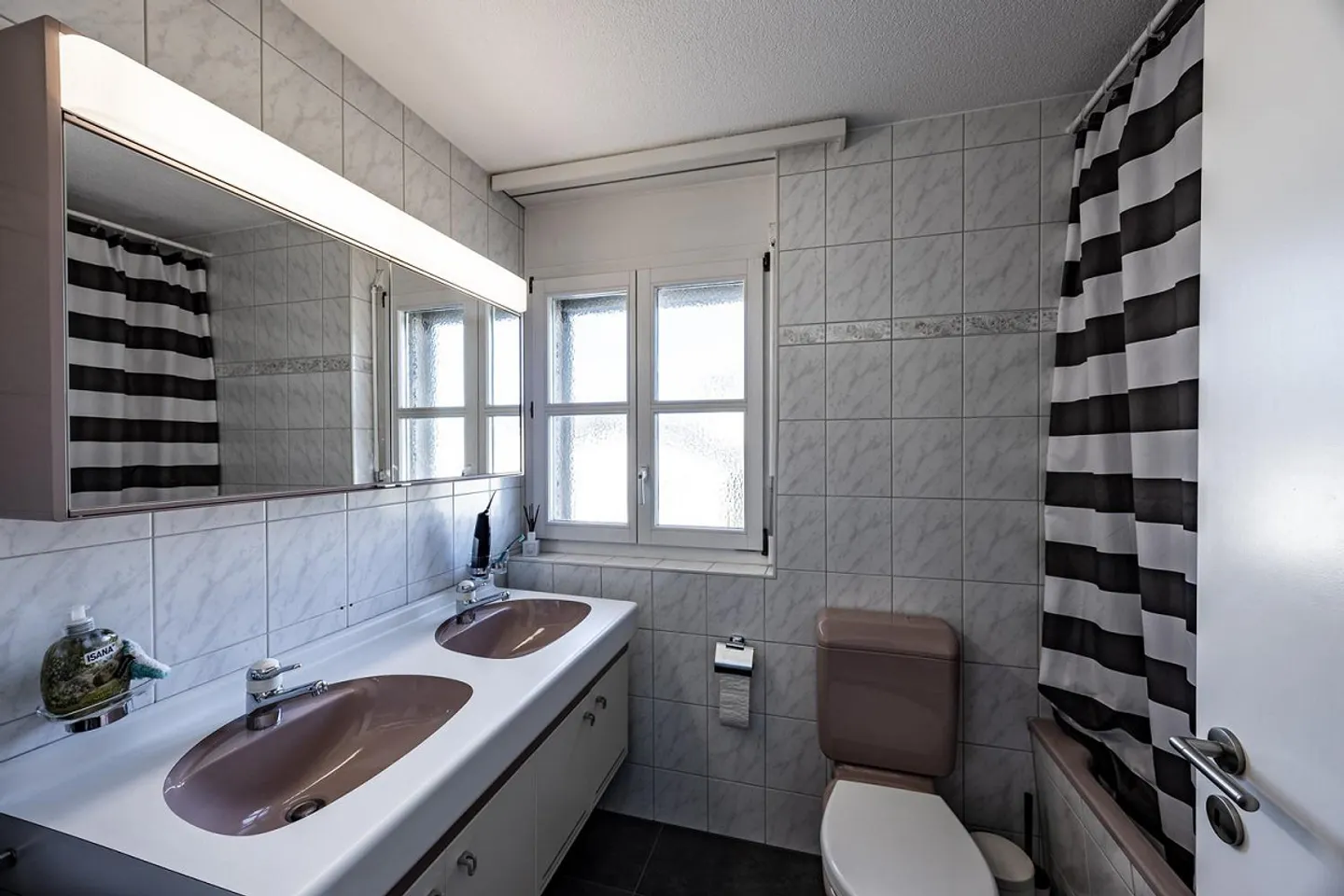 Living with garden and mountain view  Your new home in Uetendorf - Photo 4 of 5