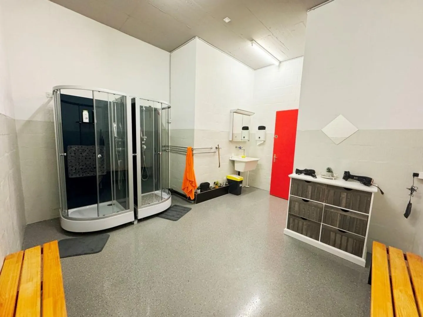 Salle multifonctionnelle au Lindenplatz - Photo 7 sur 8
