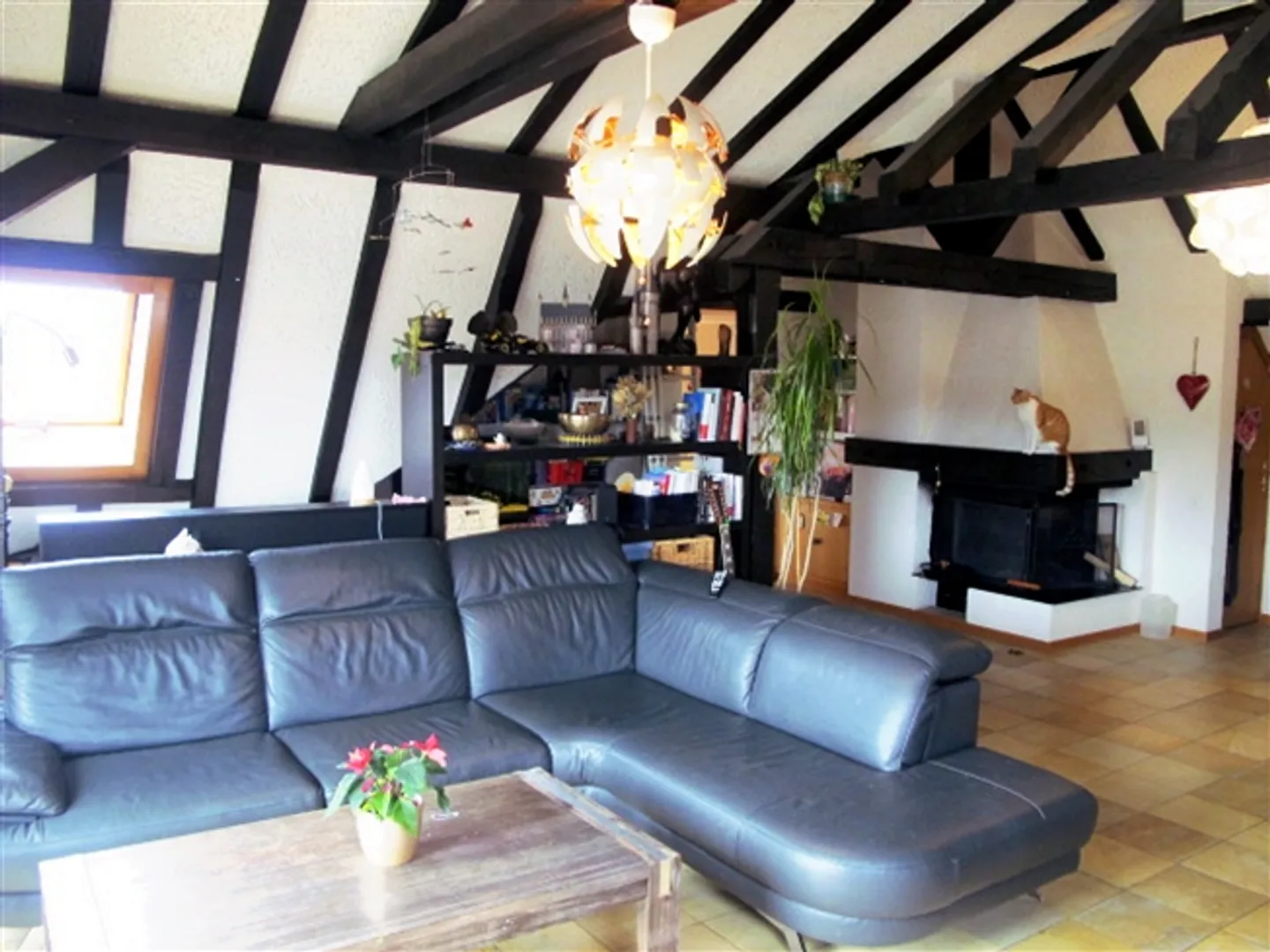 Bellissimo appartamento maisonette di 6,5 stanze con doppio garage - Foto 3 di 10