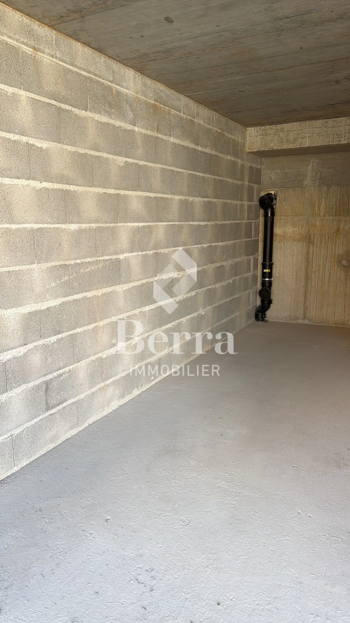 Closed garage box - New construction - Aproz (Amaryllis) - Photo 2 of 9