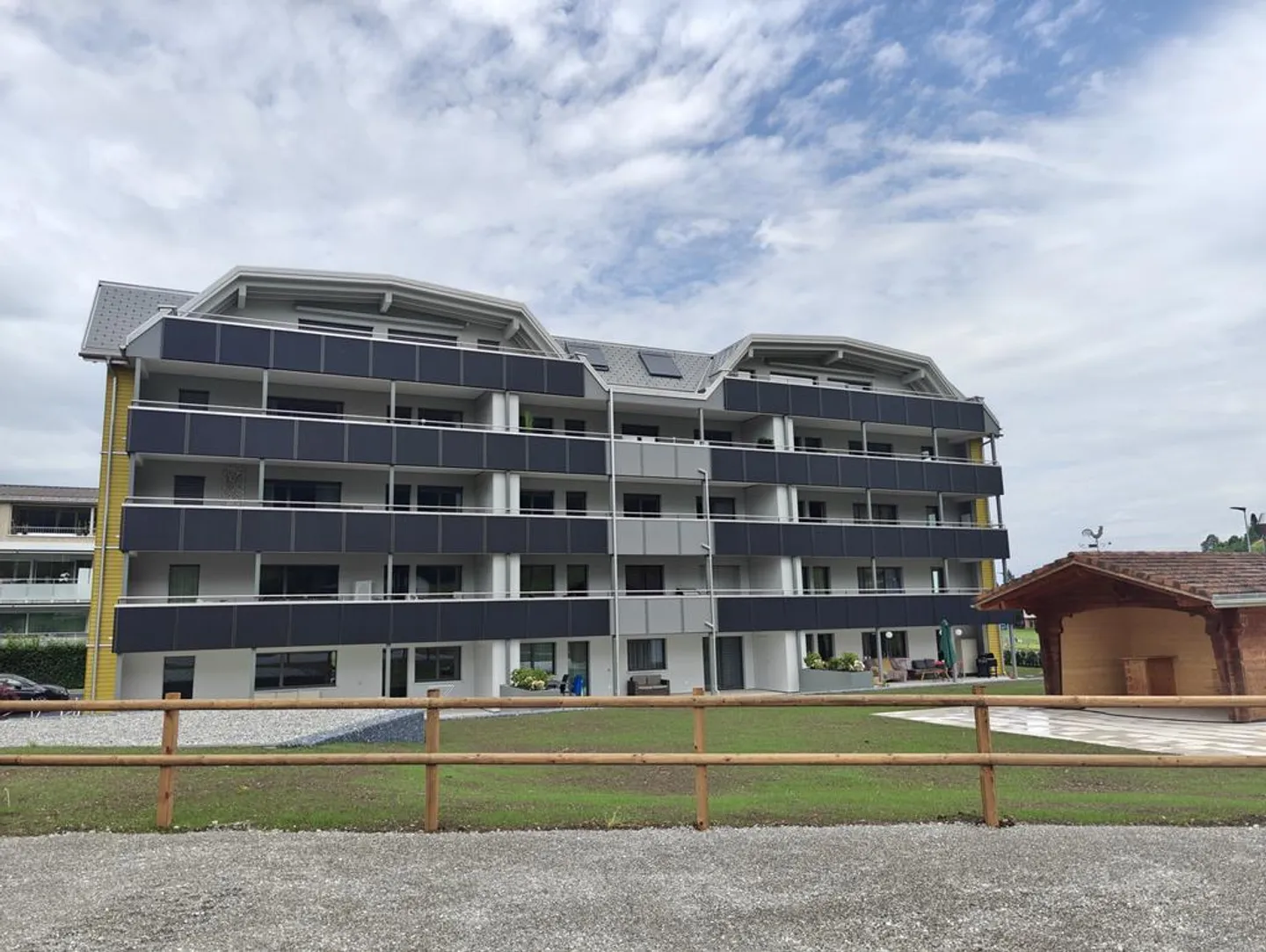 Appartement Neuf Confortable - Photo 1 sur 10