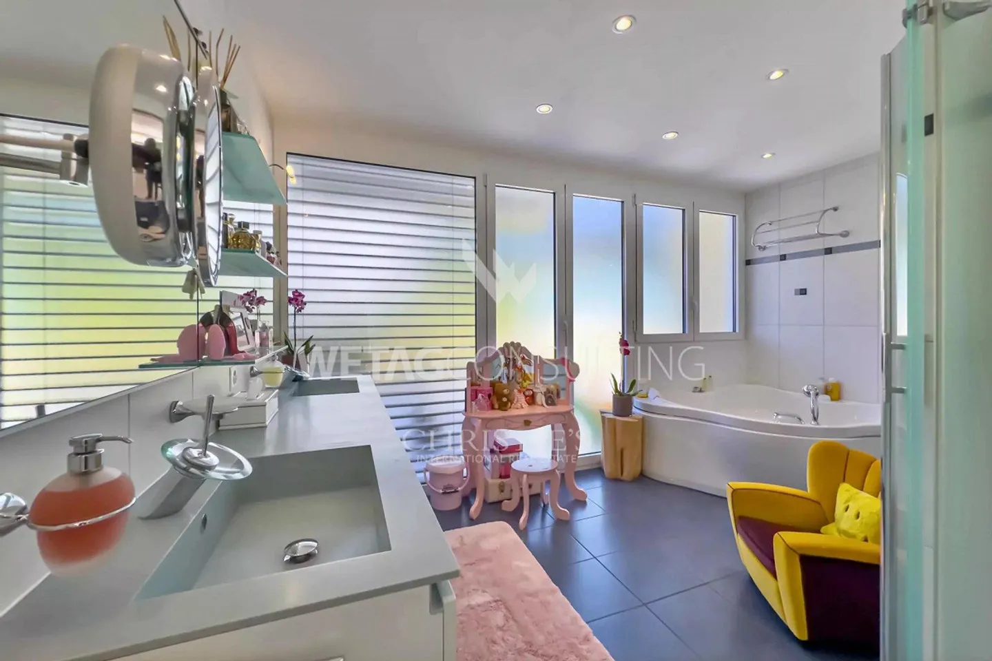 Montagnola: Appartamento con grande giardino privato e vista sul lago di Lugano... - Foto 9 di 13