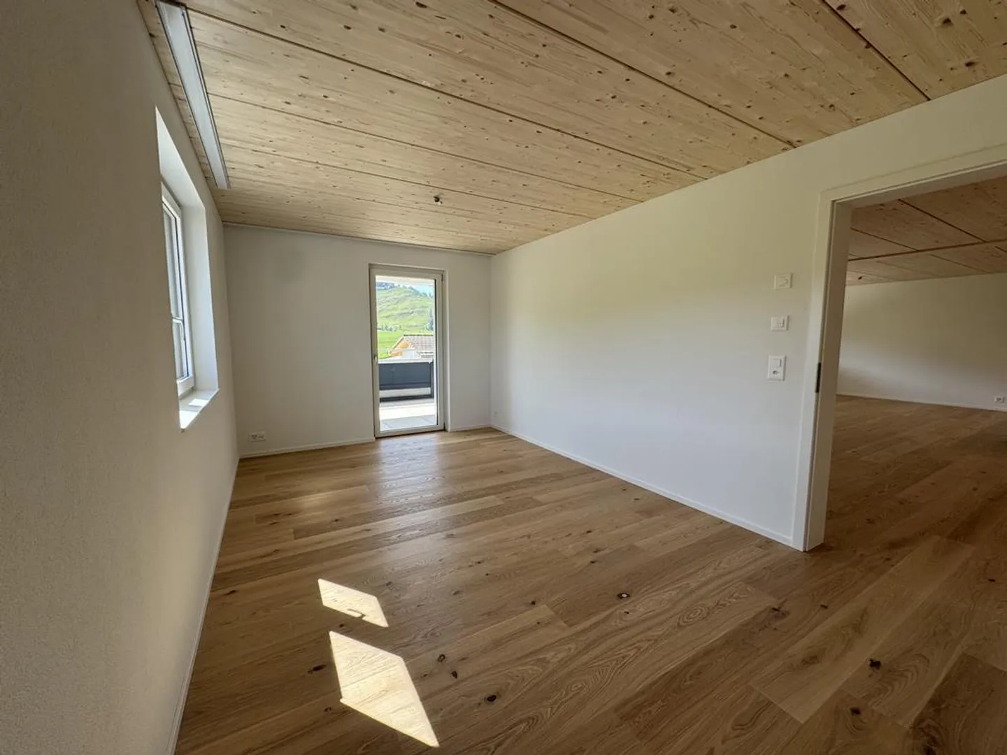 Appartement Neuf Confortable - Photo 5 sur 10