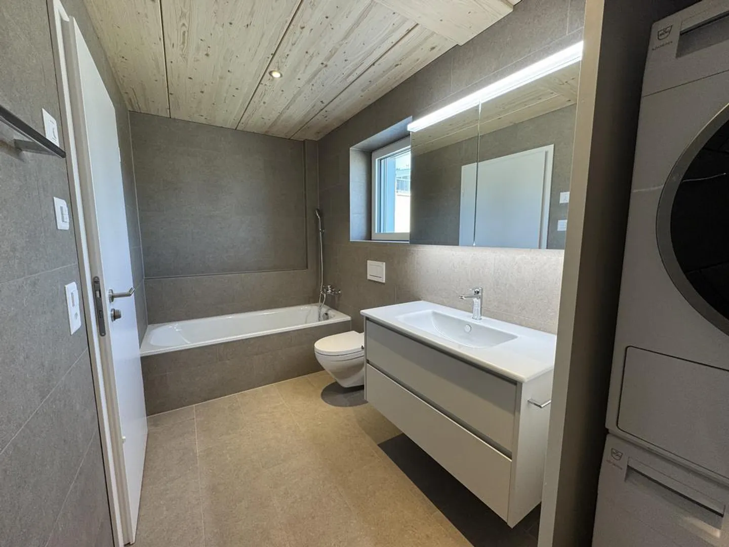 Appartement Neuf Confortable - Photo 7 sur 10