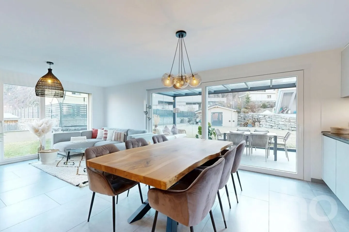 Einzelvilla mit Garten - Foto 12 von 13