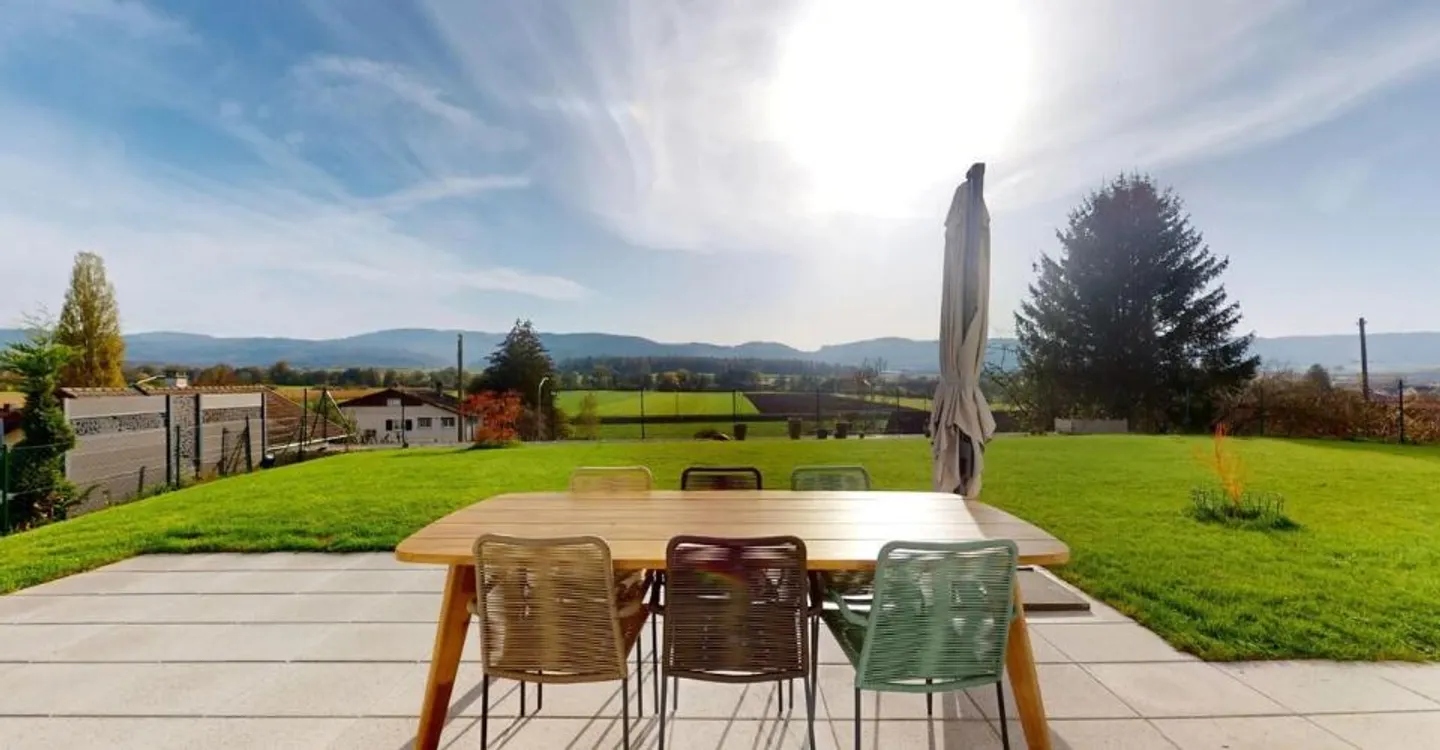 Moderne Villa in der Natur - Foto 3 von 13