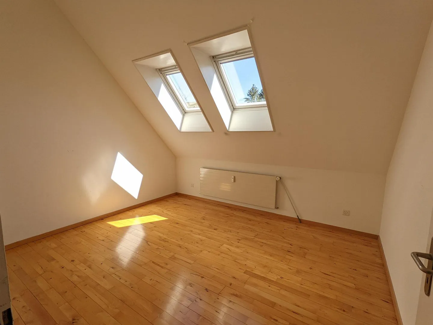 Charmante 3,5-Zimmer-Dachwohnung in Arlesheim - Foto 7 von 13