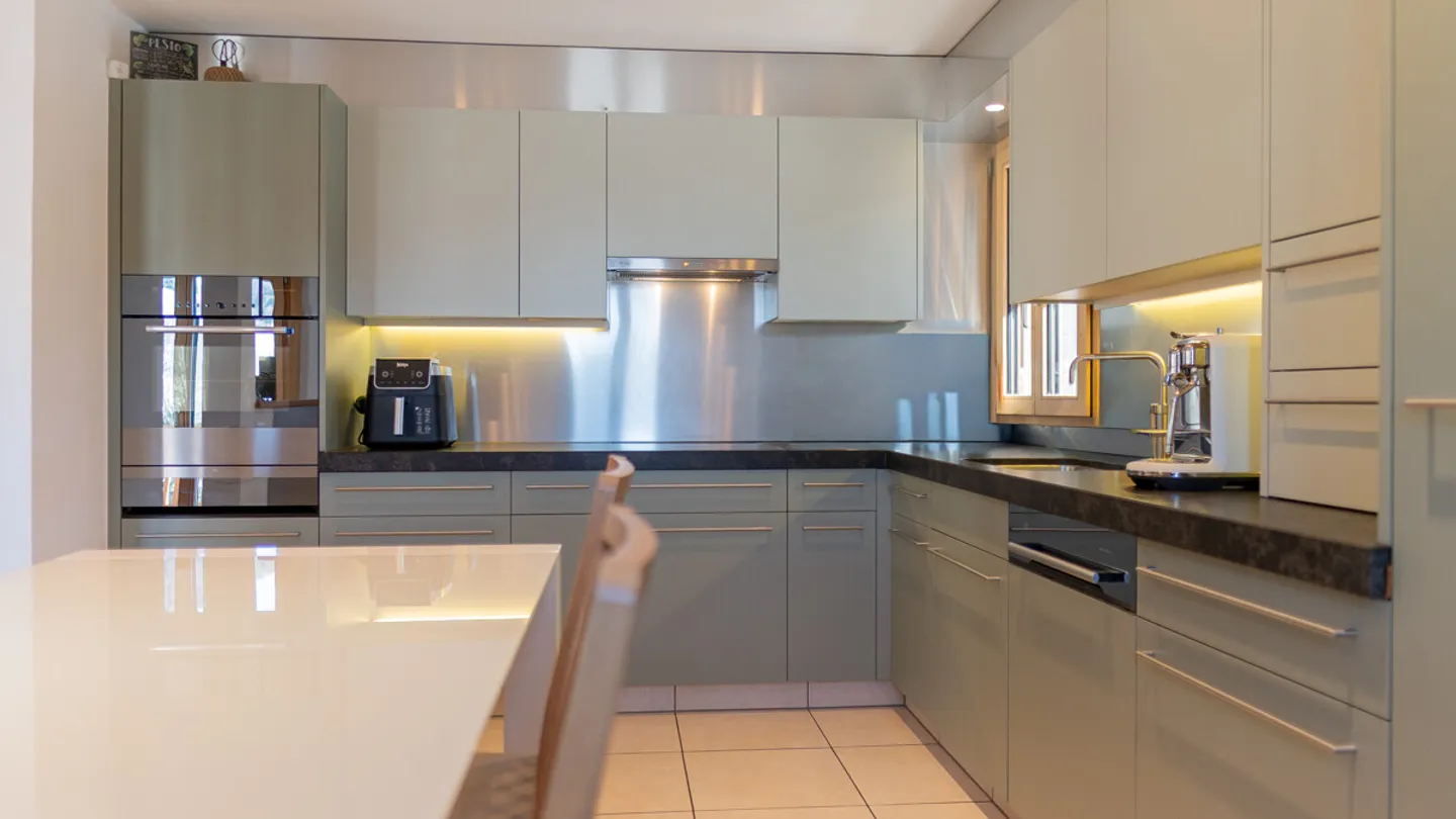 Ampio spazio abitativo, sole e vista a Blitzingen - Foto 6 di 13