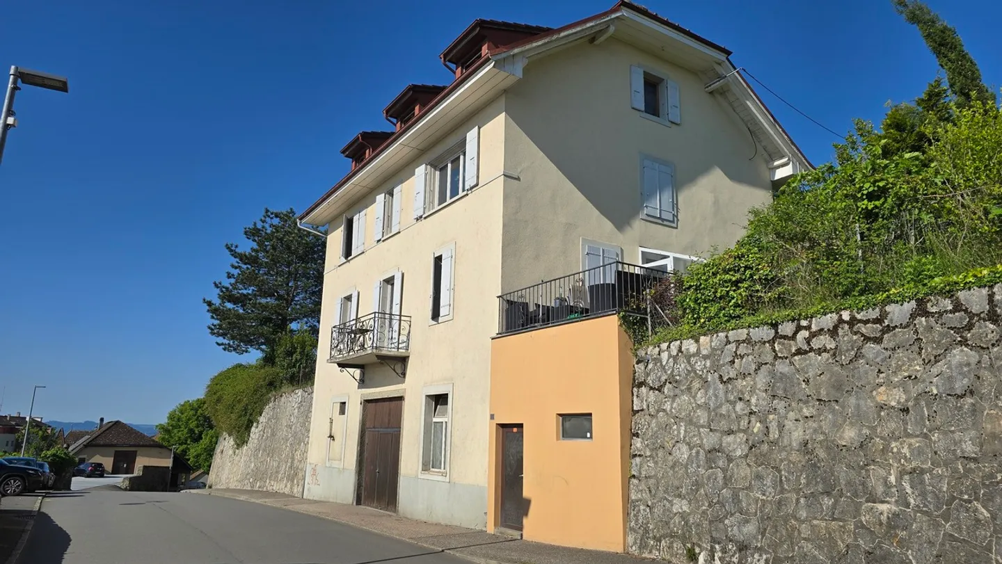 Edificio in affitto a Saint-Aubin, con vista sul lago - Foto 17 di 19