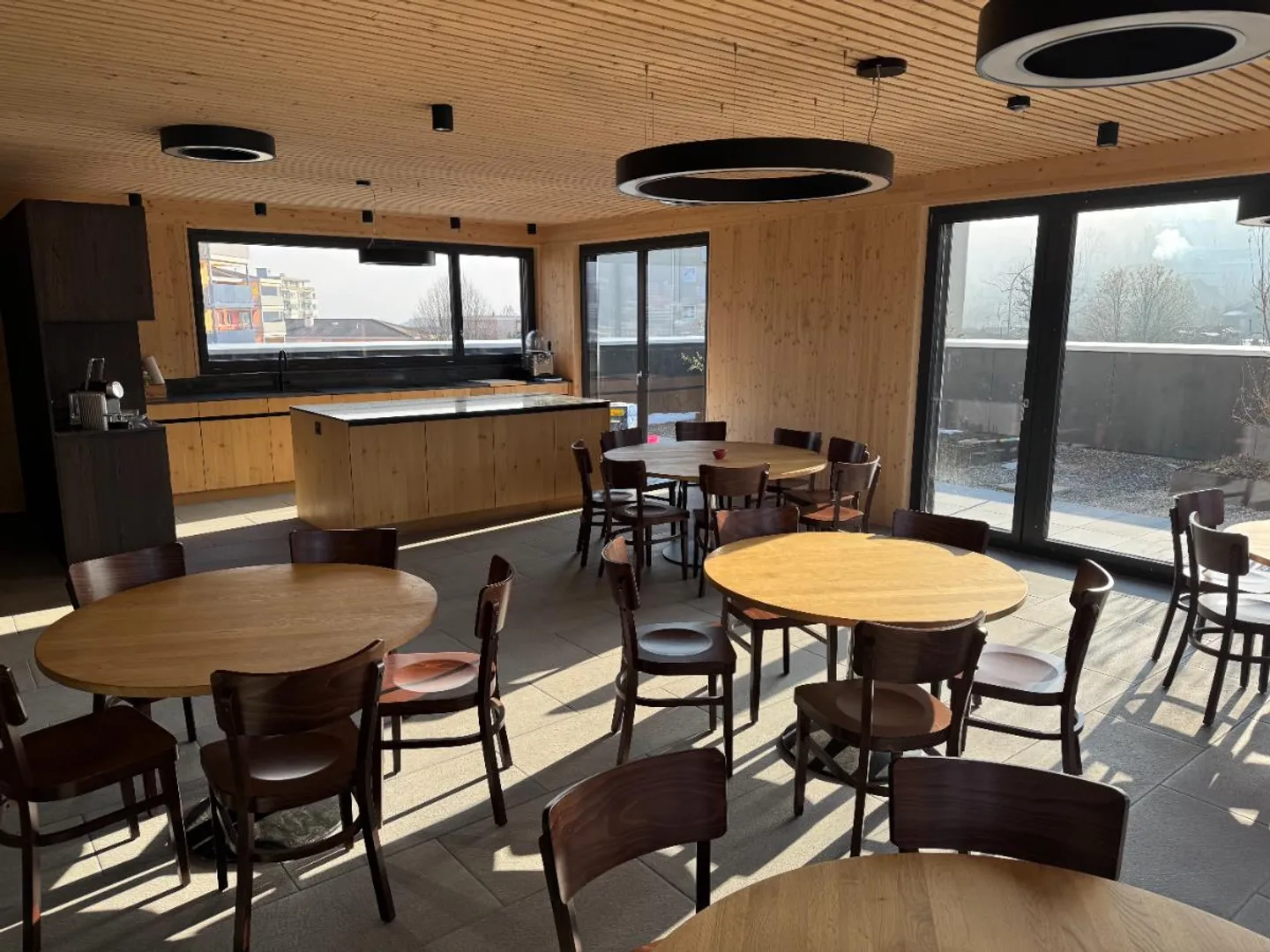 Geräumiges Büro in Horw - Foto 4 von 5