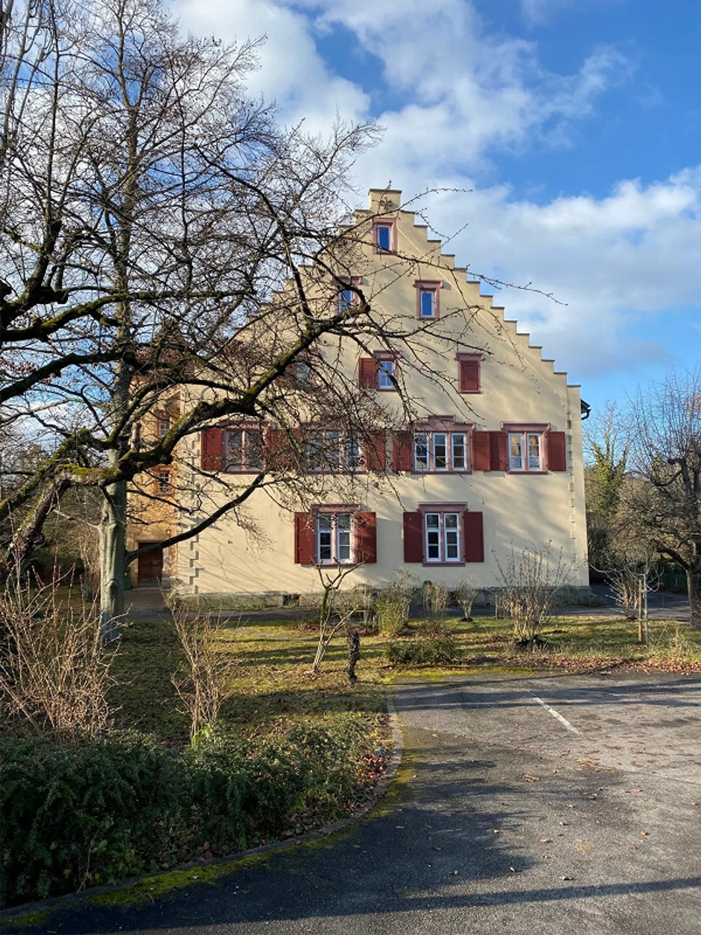 Wohnen und Arbeiten im Schloss, genug Platz fürs Home-Office - Foto 1 von 12