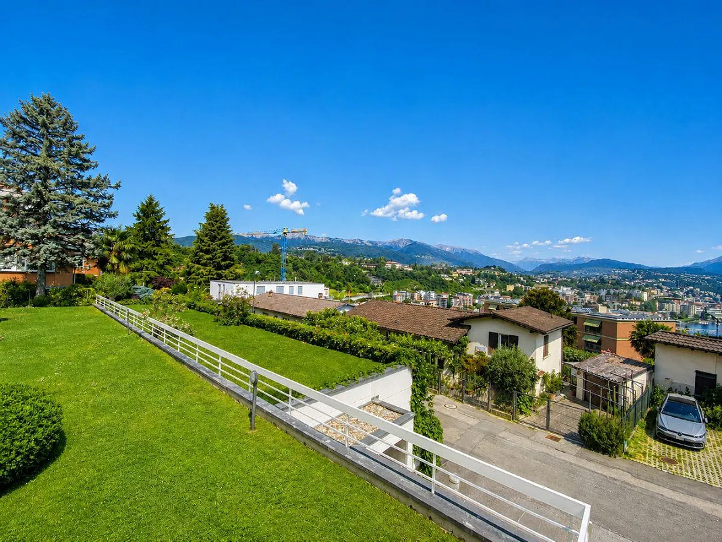 Paradis - appartement lumineux de 1,5 pièce avec balcon et vue dégagée - Photo 1 sur 5