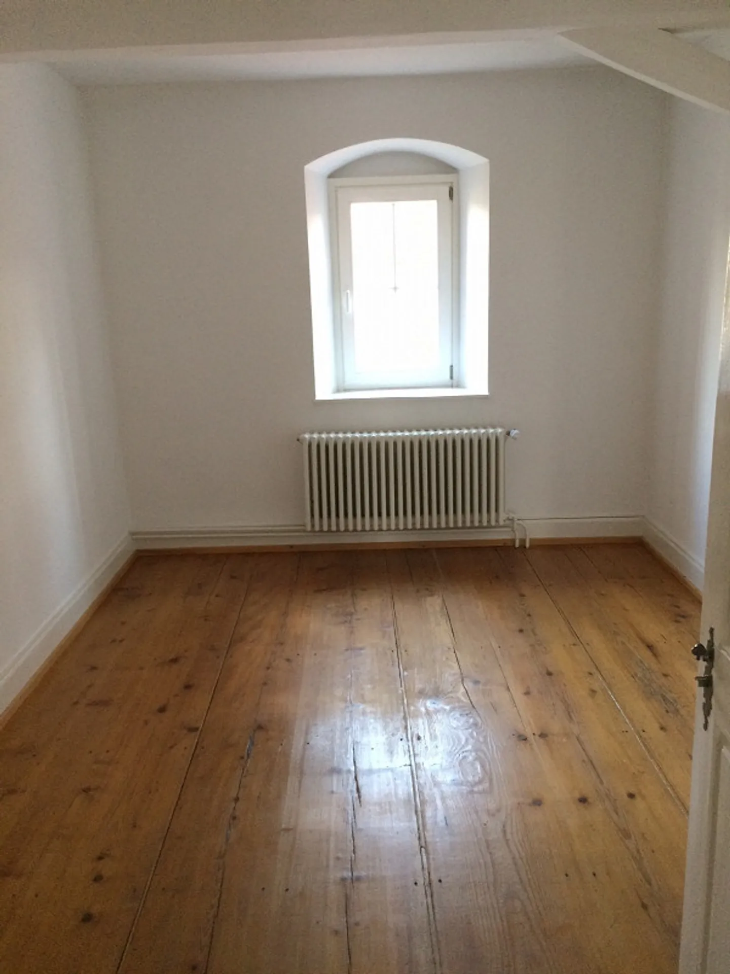 Wohnen und Arbeiten im Schloss, genug Platz fürs Home-Office - Foto 7 von 12