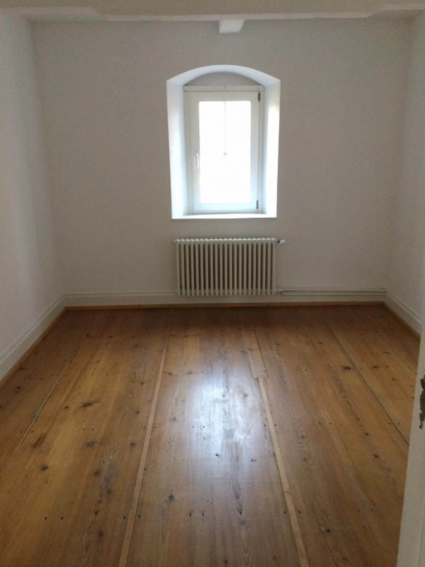 Wohnen und Arbeiten im Schloss, genug Platz fürs Home-Office - Foto 8 von 12