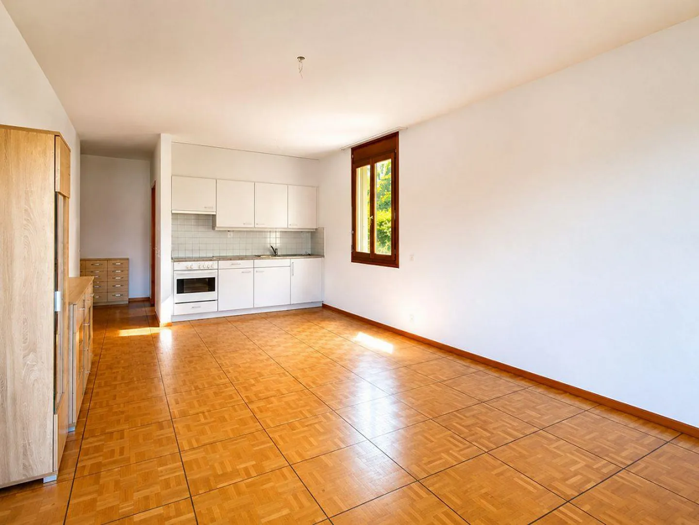 Paradis - appartement lumineux de 1,5 pièce avec balcon et vue dégagée - Photo 3 sur 5
