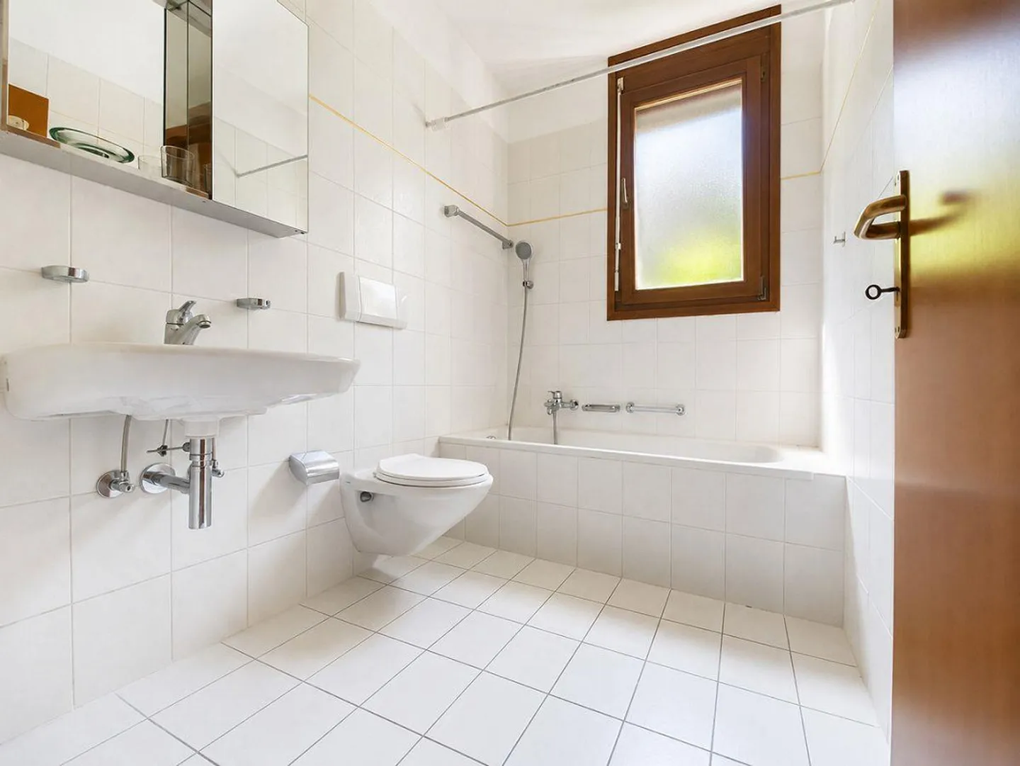 Paradis - appartement lumineux de 1,5 pièce avec balcon et vue dégagée - Photo 4 sur 5