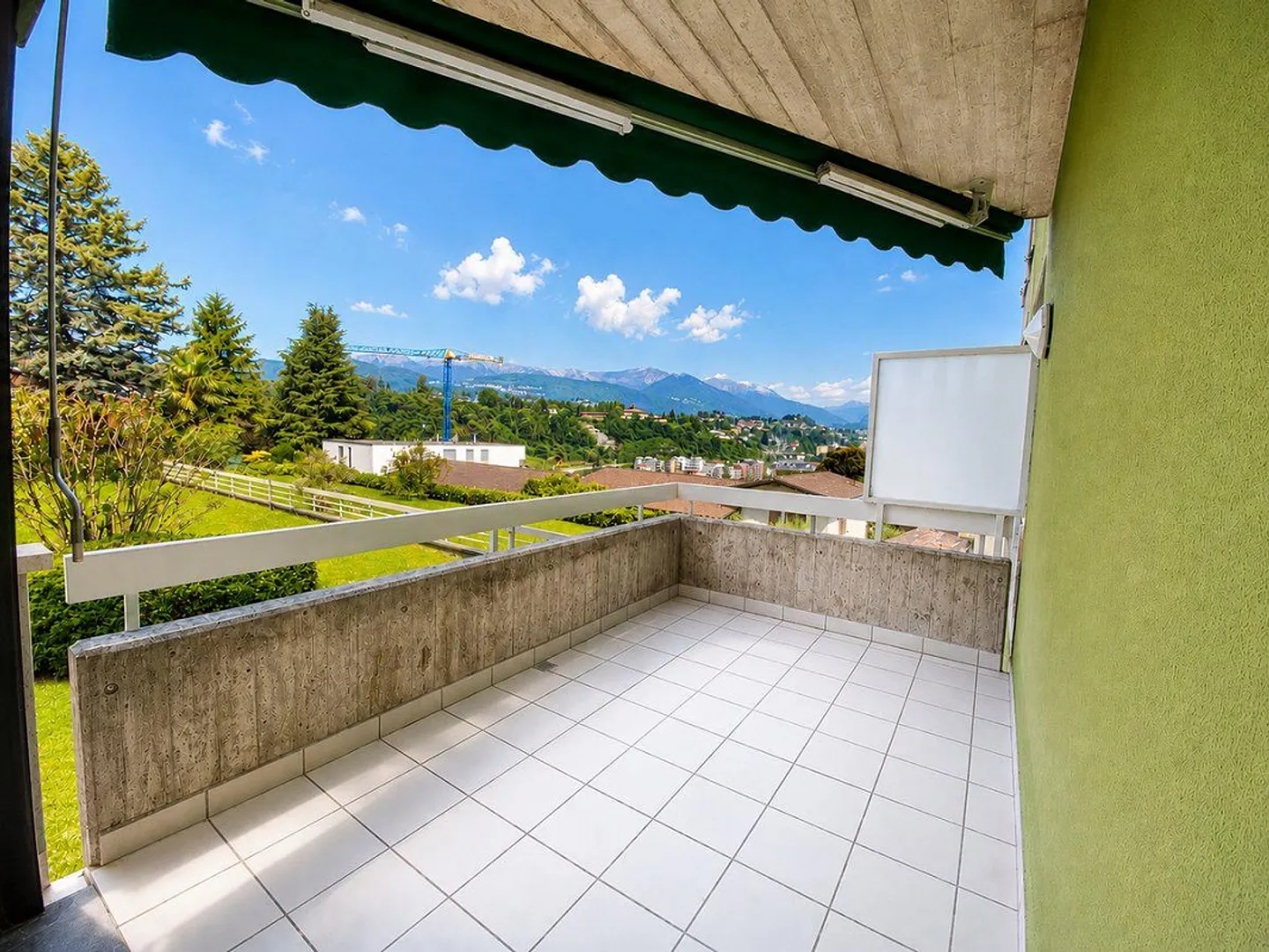 Paradis - appartement lumineux de 1,5 pièce avec balcon et vue dégagée - Photo 5 sur 5