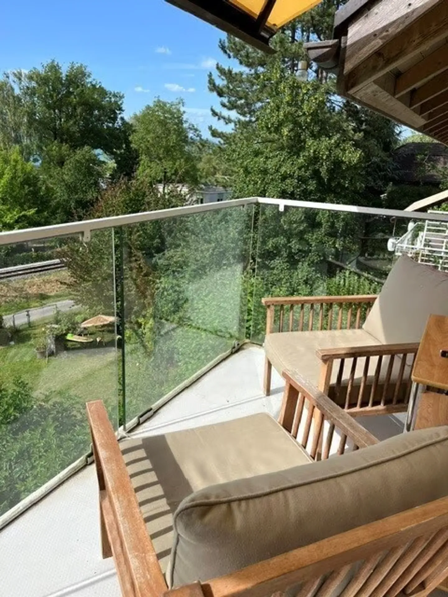 Vivere con una magnifica vista sul lago - Foto 8 di 12