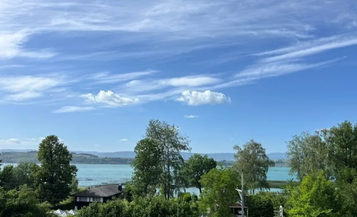 Vivere con una magnifica vista sul lago - Foto 9 di 12