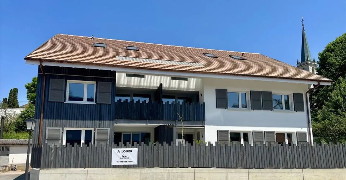 Modernes Apartment mit Balkon - Foto 1 von 9