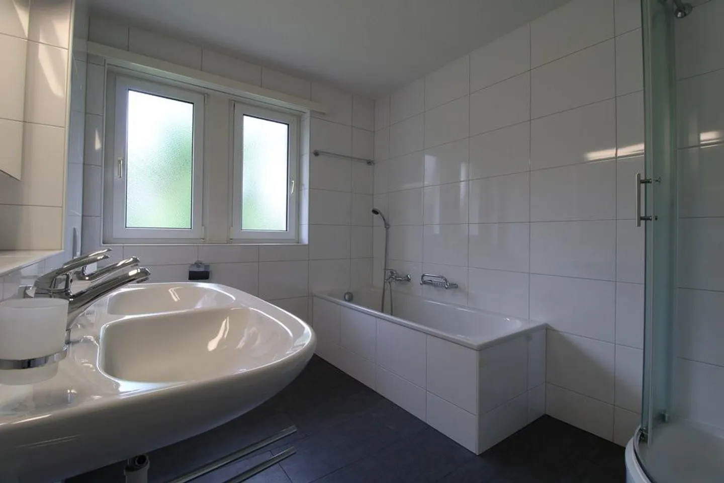 Charmante Wohnung mit Balkon - Foto 2 von 9