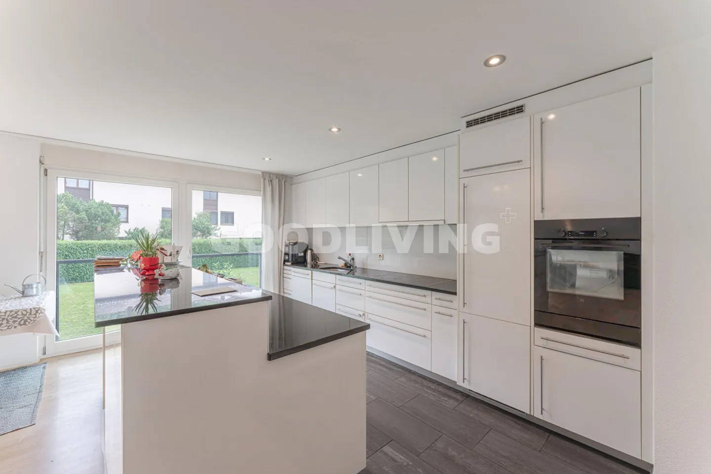 Appartement moderne et ensoleillé de 4½ pièces dans un emplacement optimal - Photo 4 sur 13