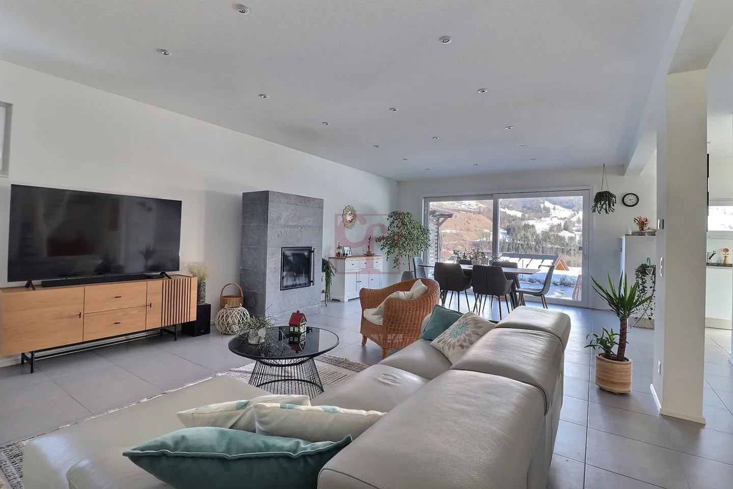 Villa familiale avec vue panoramique - Photo 4 sur 13