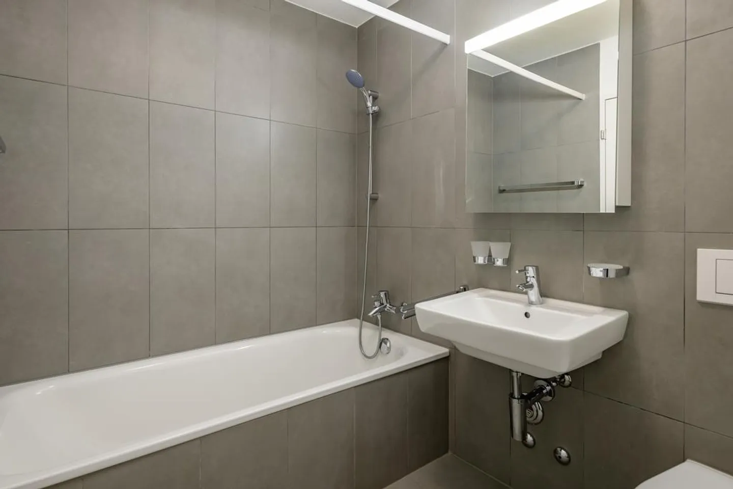 Charmante Wohnung im Grünen - Foto 3 von 7