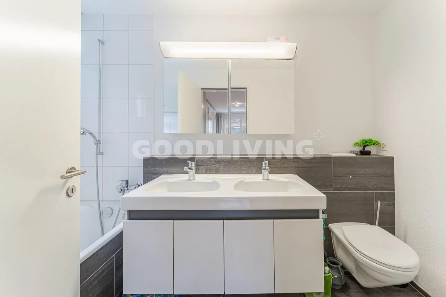 Appartement moderne et ensoleillé de 4½ pièces dans un emplacement optimal - Photo 9 sur 13