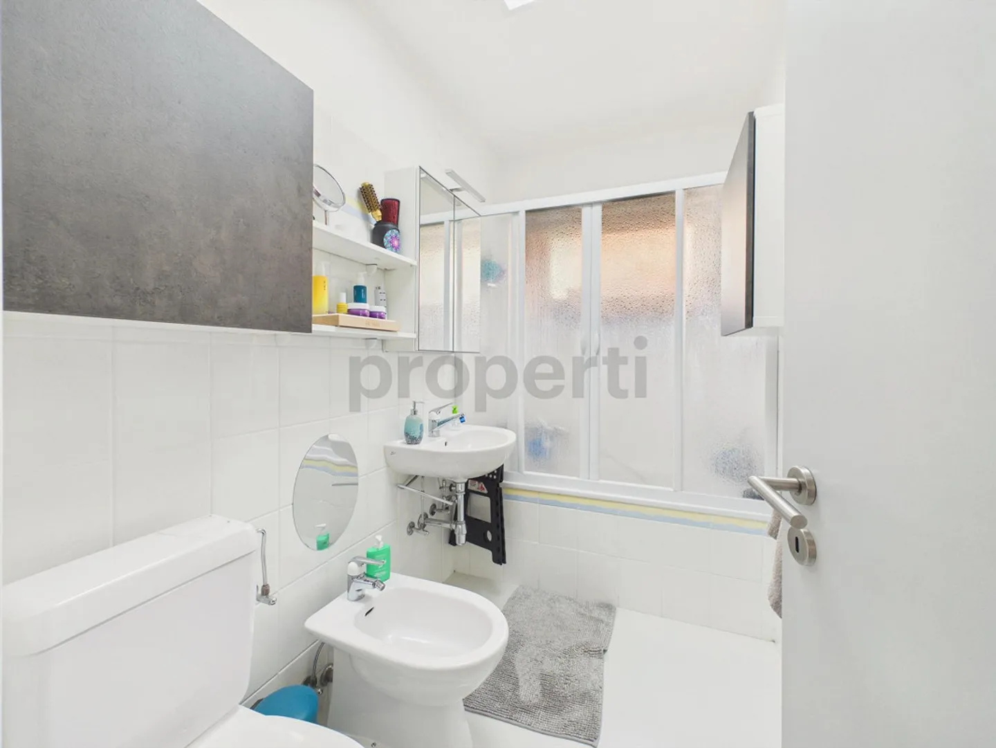 Esclusivo Appartamento 4.5 locali con Piscina Condominiale (both 1s... - Photo 11 of 14