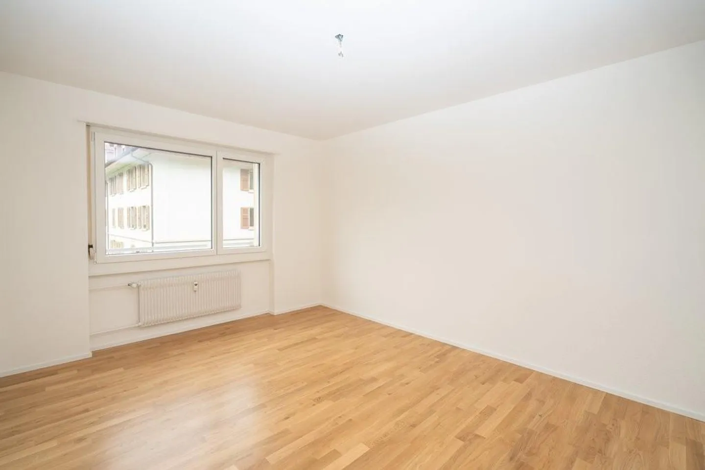 Neu sanierte 4.5-Zimmer-Wohnung zu vermieten - Foto 5 von 9
