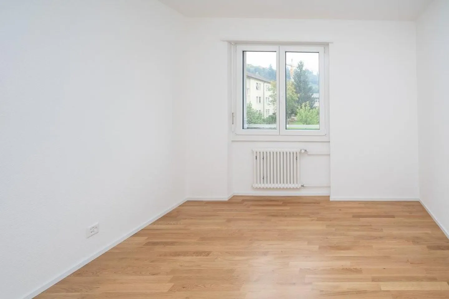 Neu sanierte 4.5-Zimmer-Wohnung zu vermieten - Foto 6 von 9