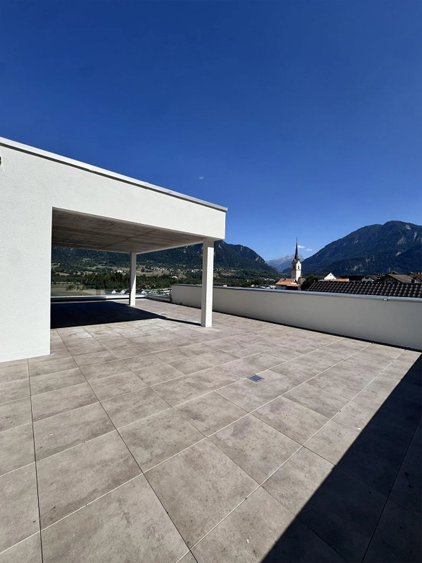 Appartamento attico di nuova costruzione - Prima locazione Sviluppo Scalottasblick, Cazis - Foto 1 di 8