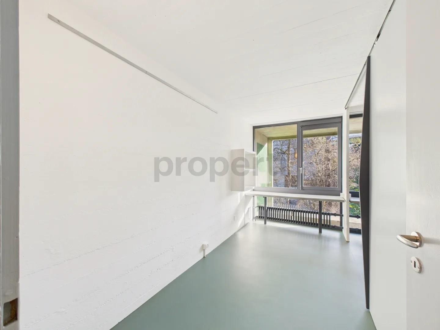 Newly renovated 3.5-room maisonette apartment with ideal connections in Wünnewil-F - Photo 6 of 12