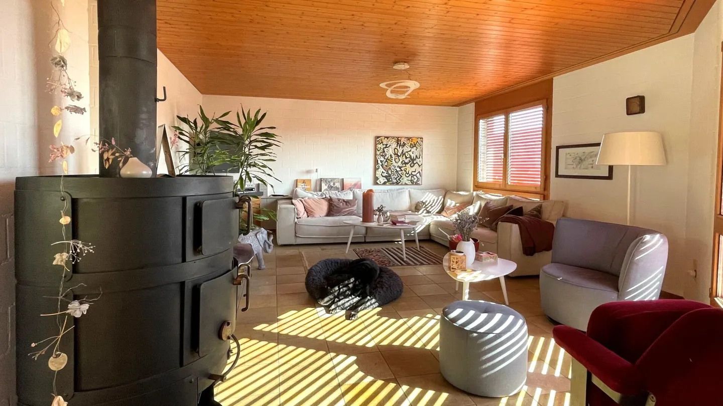 Appartement en duplex de 6,5 pièces avec bureau séparé, deux garages et vue panoramique - Photo 11 sur 17