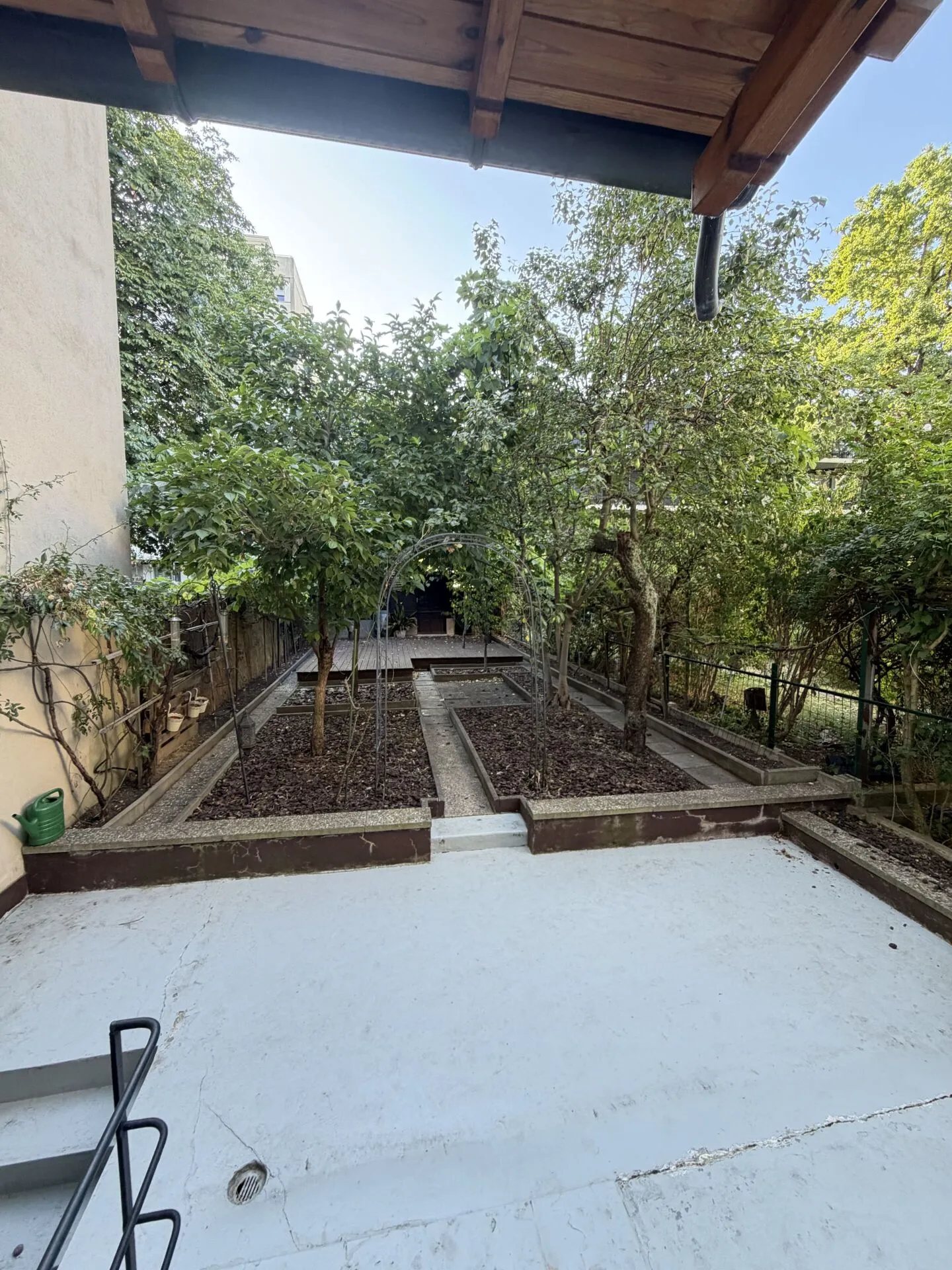 Charmantes Stadthaus mit Garten - Foto 3 von 27