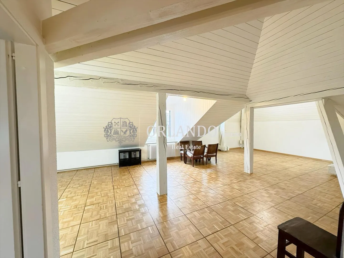 Attic 5 rooms - Photo 3 of 8