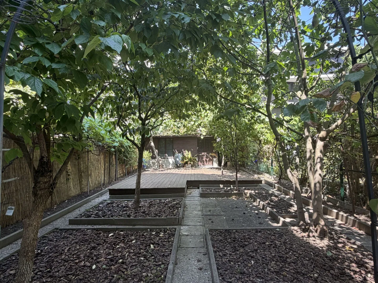 Charmantes Stadthaus mit Garten - Foto 1 von 27