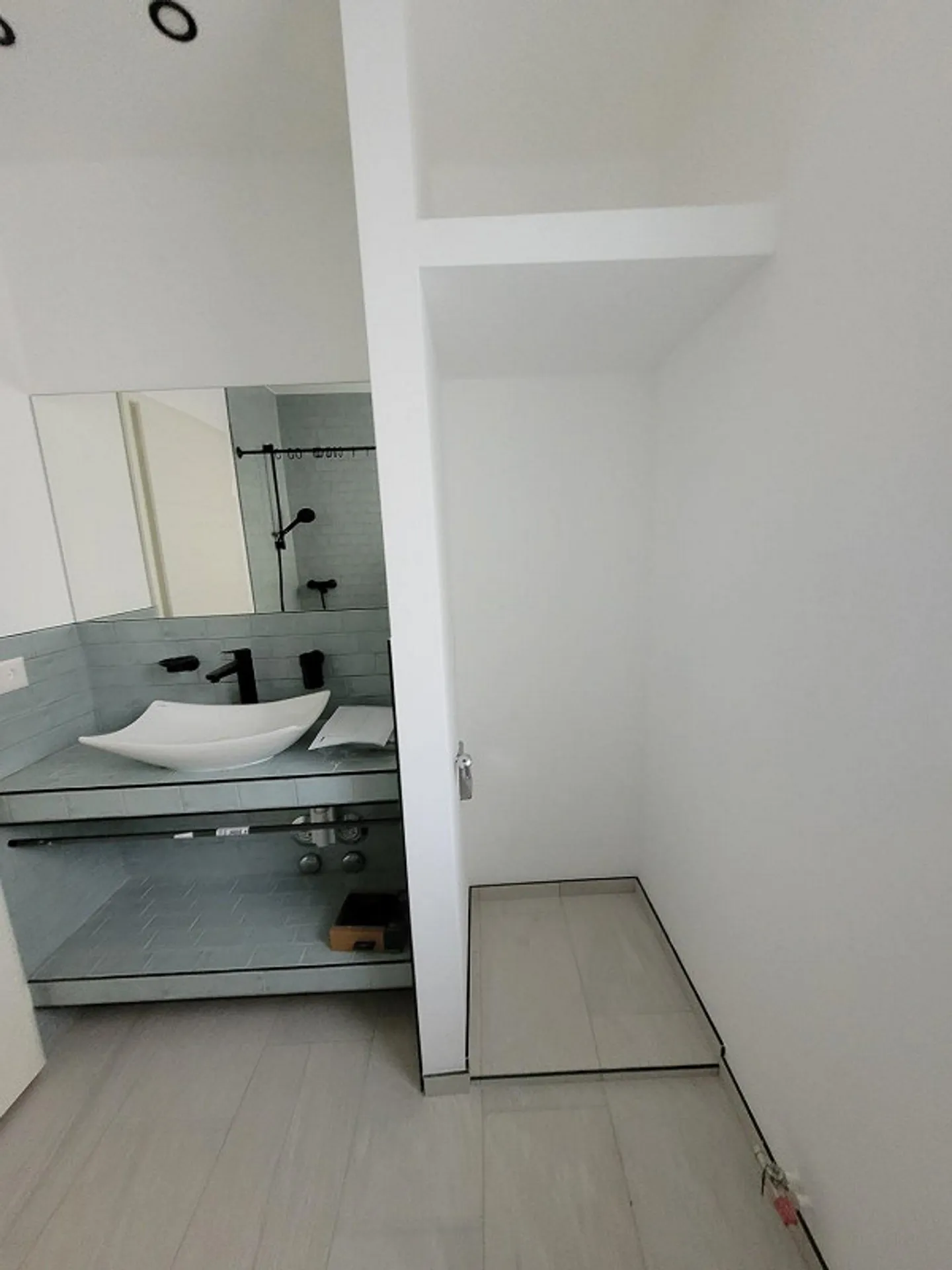 Gioiello appena ristrutturato: Moderno appartamento al piano terra di 3,5 stanze con patio - Foto 5 di 10