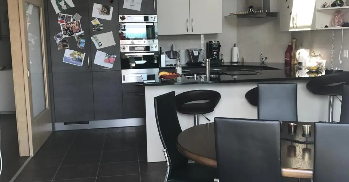 Spazioso appartamento moderno di 6,5 locali con soppalco a Villars-le-Terroir - Foto 5 di 16