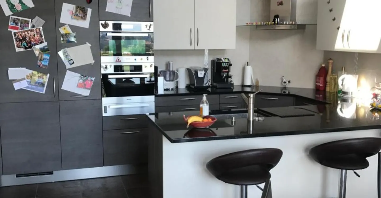 Spazioso appartamento moderno di 6,5 locali con soppalco a Villars-le-Terroir - Foto 4 di 16